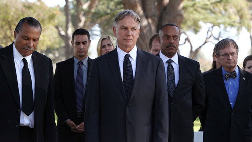 NCIS - S11E24: Honor Thy Father