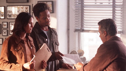 CSI: Crime Scene Investigation - S1E23: Strip Strangler