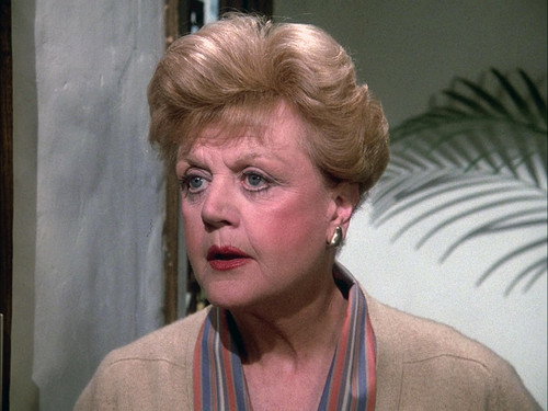 Murder, She Wrote - S1E20: Armed Response