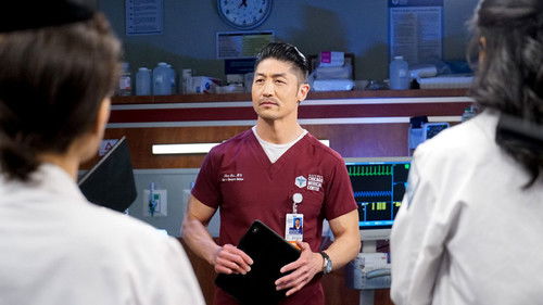 Chicago Med - S6E14: A Red Pill, a Blue Pill