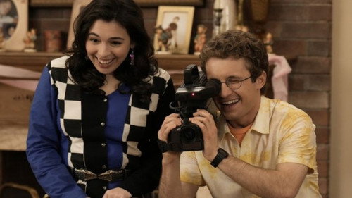 The Goldbergs - S10E22: Bev to the Future