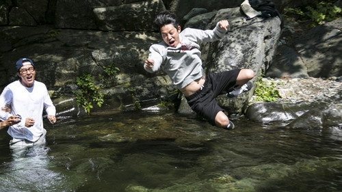 2 Days and 1 Night - S3E412: Autumn Men's Trip (3) + We Can See Korea Trip (1)