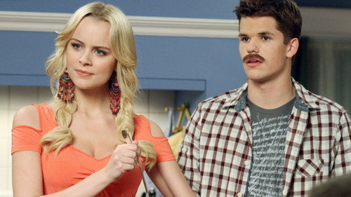 Desperate Housewives - S6E18: My Two Young Men