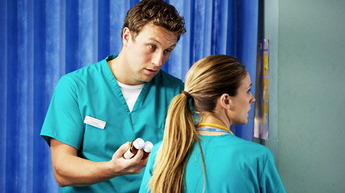 Casualty - S27E39: Garage Flowers