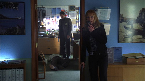 CSI: Crime Scene Investigation - S6E23: Bang-Bang (1)