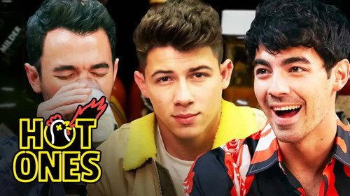 Hot Ones - S9E1: The Jonas Brothers Burn Up While Eating Spicy Wings