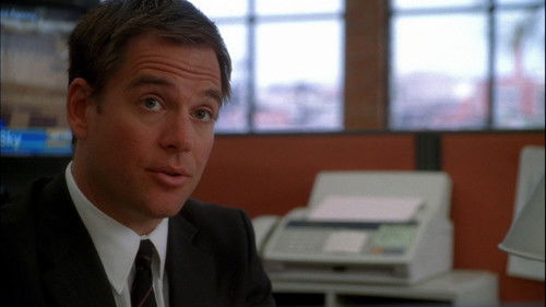 NCIS - S6E22: Legend (1)