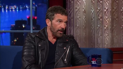 The Late Show with Stephen Colbert - S1E36: Antonio Banderas, Reed Hastings, John Irving