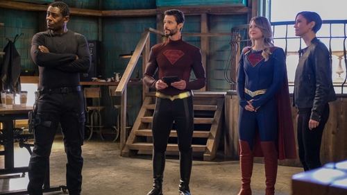 Supergirl - S6E8: Welcome Back, Kara
