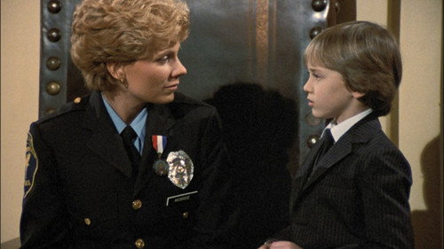 Hill Street Blues - S7E17: The Cookie Crumbles