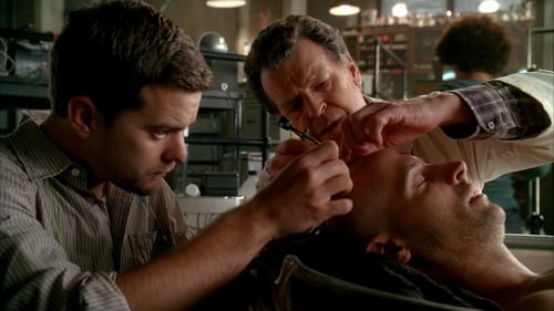 Fringe - S1E7: In Which We Meet Mr. Jones