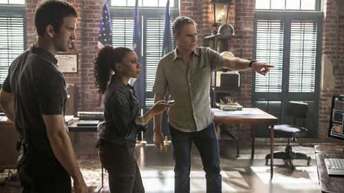 NCIS: New Orleans - S2E22: Help Wanted
