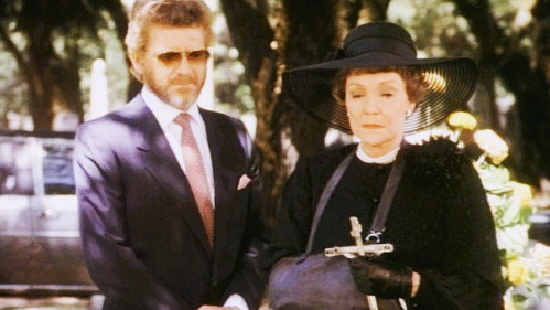 Falcon Crest - S4E1: Requiem