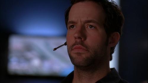 NCIS - S6E23: Legend (2)