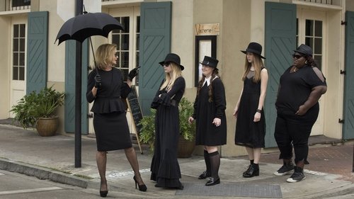 American Horror Story - S3E1: Bitchcraft