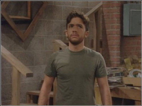 Married... with Children - S8E3: Proud to Be Your Bud