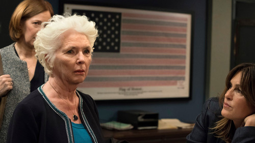 Law & Order: Special Victims Unit - S19E22: Mama