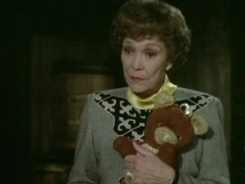 Falcon Crest - S7E14: Hornet's Nest