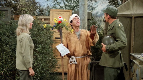 M*A*S*H - S10E3: Rumor at the Top