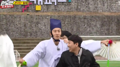 Running Man - S1E394: Family Package Part 1: The Lost Sticker