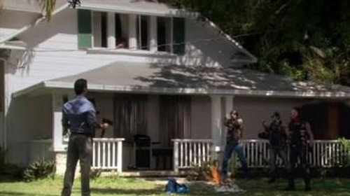 Burn Notice - S4E1: Friends and Enemies