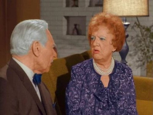 Bewitched - S2E11: Aunt Clara's Old Flame