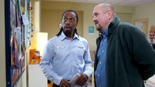 Casualty - S27E23: Ostrich Syndrome