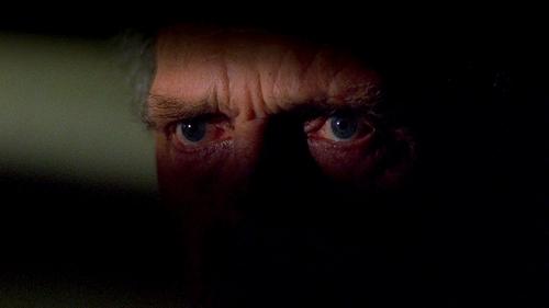 The X-Files - S5E15: Travelers