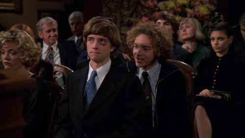 That '70s Show - S1E23: Grandma's Dead