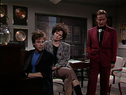 Saturday Night Live - S12E1: Sigourney Weaver/Buster Poindexter