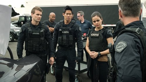 S.W.A.T. - S1E9: Blindspots