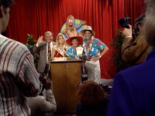 Married... with Children - S5E18: Weenie Tot Lovers & Other Strangers