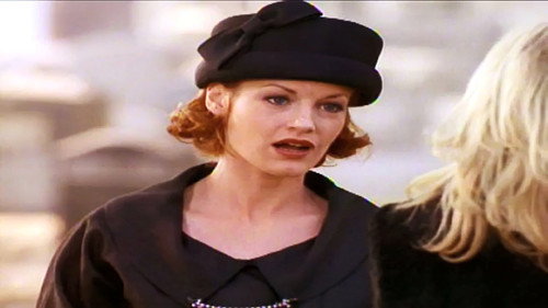 Melrose Place - S4E22: Devil in a Wet Dress