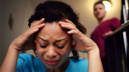 Holby City - S19E35: The Hard Way Home