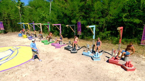 Survivor - S35E11: Buy One, Get One Free (2)