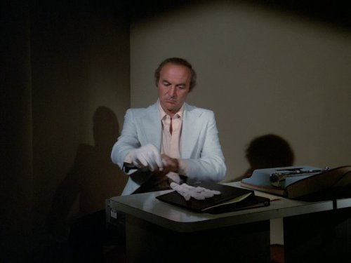 Hawaii Five-O - S11E18: The Execution File