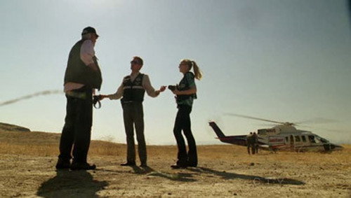 CSI: Crime Scene Investigation - S12E5: CSI Down