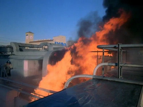 Quincy, M.E. - S7E12: Smoke Screen
