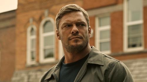 Reacher - S2E1: ATM