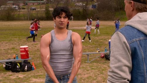 Cobra Kai - S4E6: Kicks Get Chicks