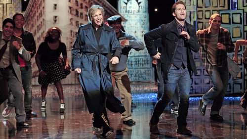 Glee - S5E17: Opening Night