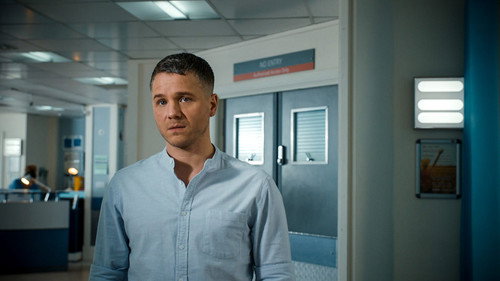 Holby City - S23E15: Episode 15