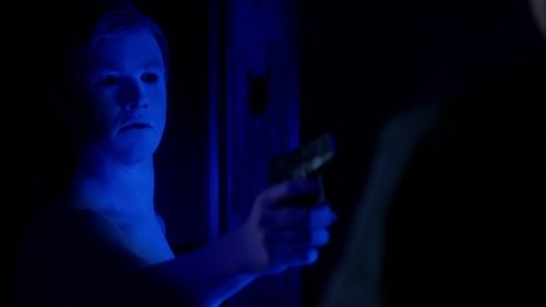 Fringe - S4E7: Wallflower