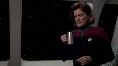 Star Trek: Voyager - S6E25: The Haunting of Deck Twelve