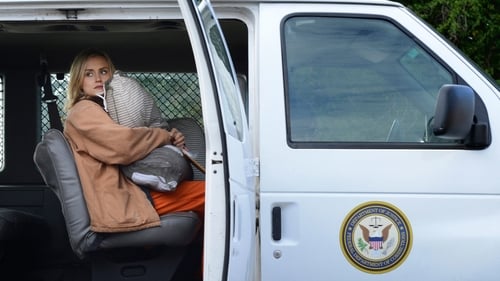 Orange Is the New Black - S1E1: I Wasn't Ready