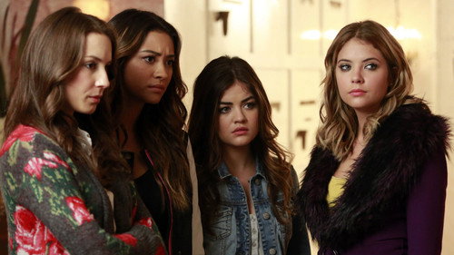 Pretty Little Liars - S4E14: Who's in the Box?