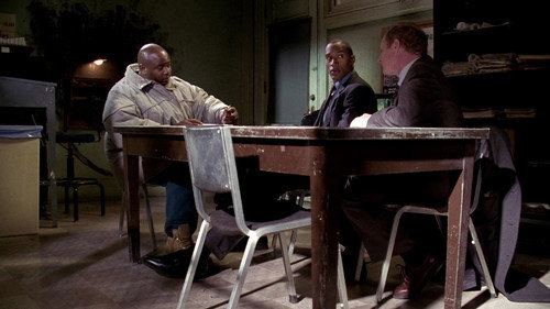 NYPD Blue - S10E12: Arrested Development
