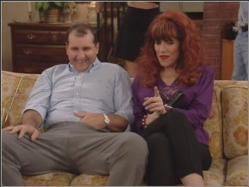 Married... with Children - S9E9: No Pot to Pease In