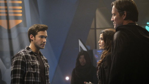 Supergirl - S2E16: Star-Crossed (I)