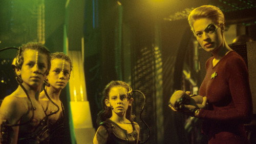 Star Trek: Voyager - S6E16: Collective